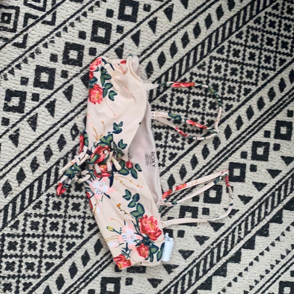 Roxy bikini top perfect condition